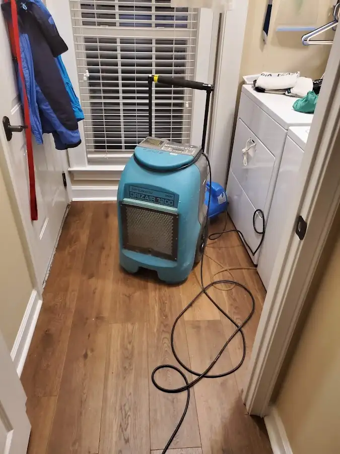 Commercial dehumidifier deployed for Flood Damage Cleanup in Peoria